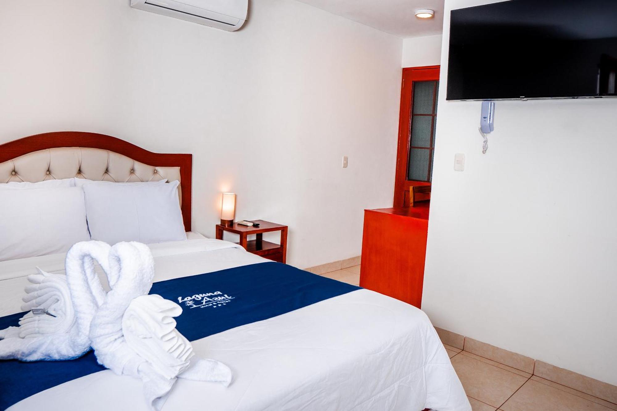 Laguna Azul Hotel & Suites Sauce Extérieur photo