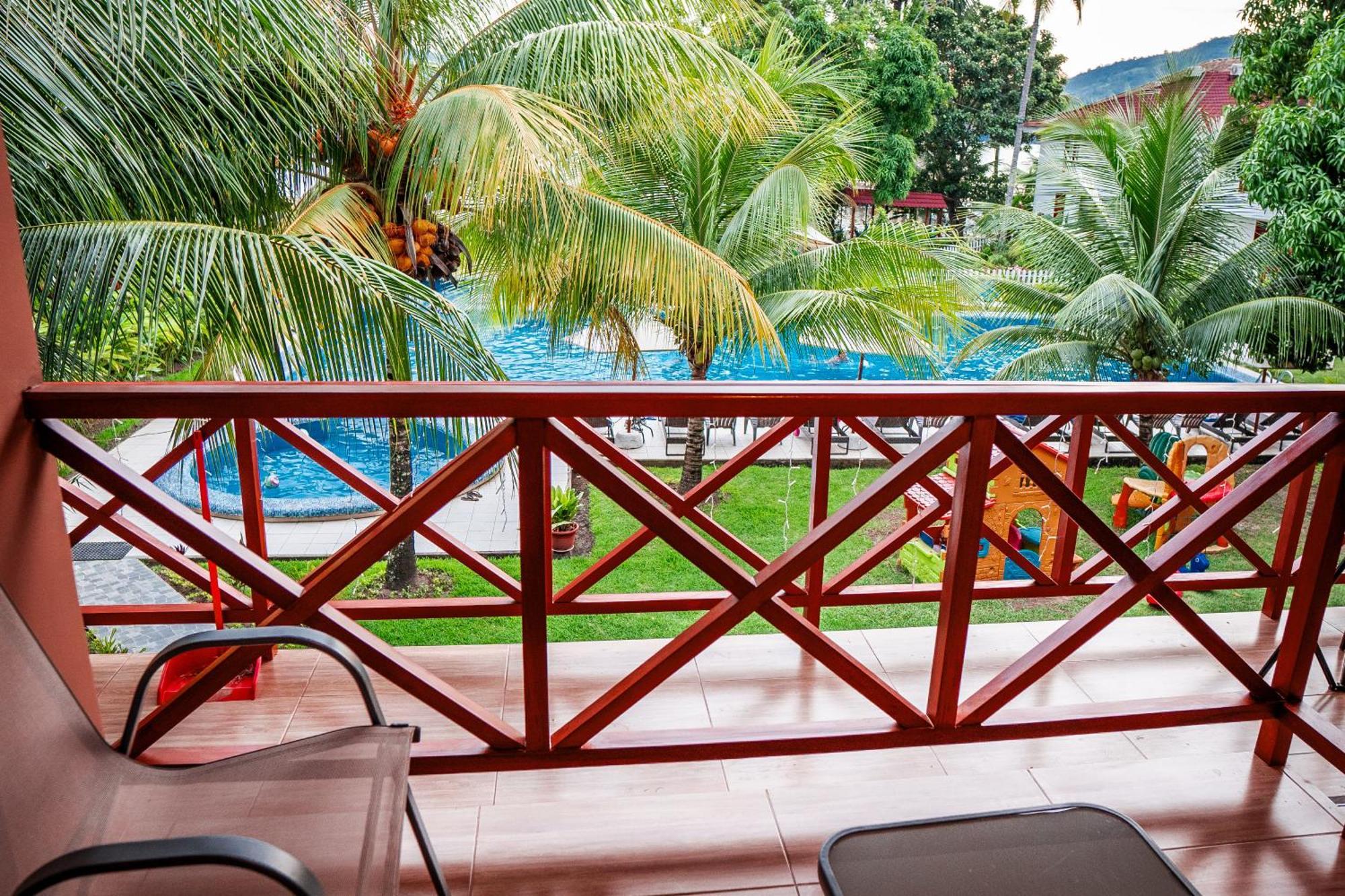 Laguna Azul Hotel & Suites Sauce Extérieur photo