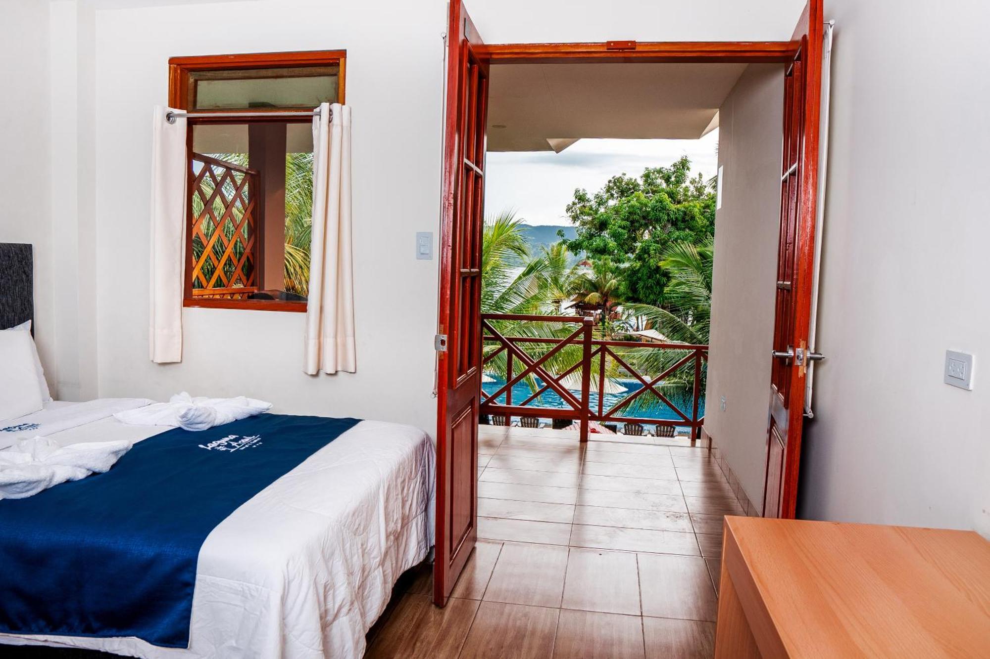 Laguna Azul Hotel & Suites Sauce Extérieur photo