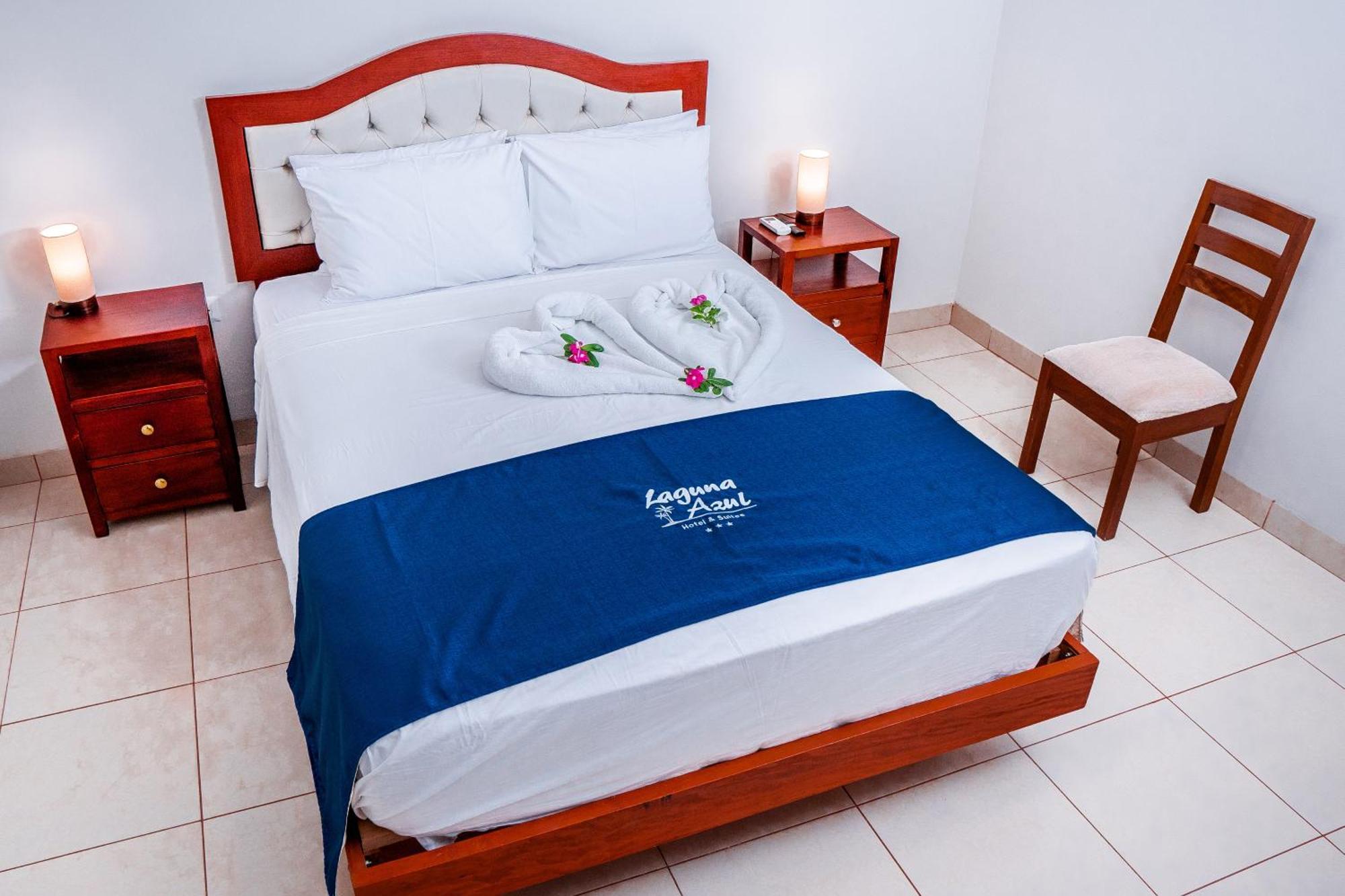 Laguna Azul Hotel & Suites Sauce Extérieur photo
