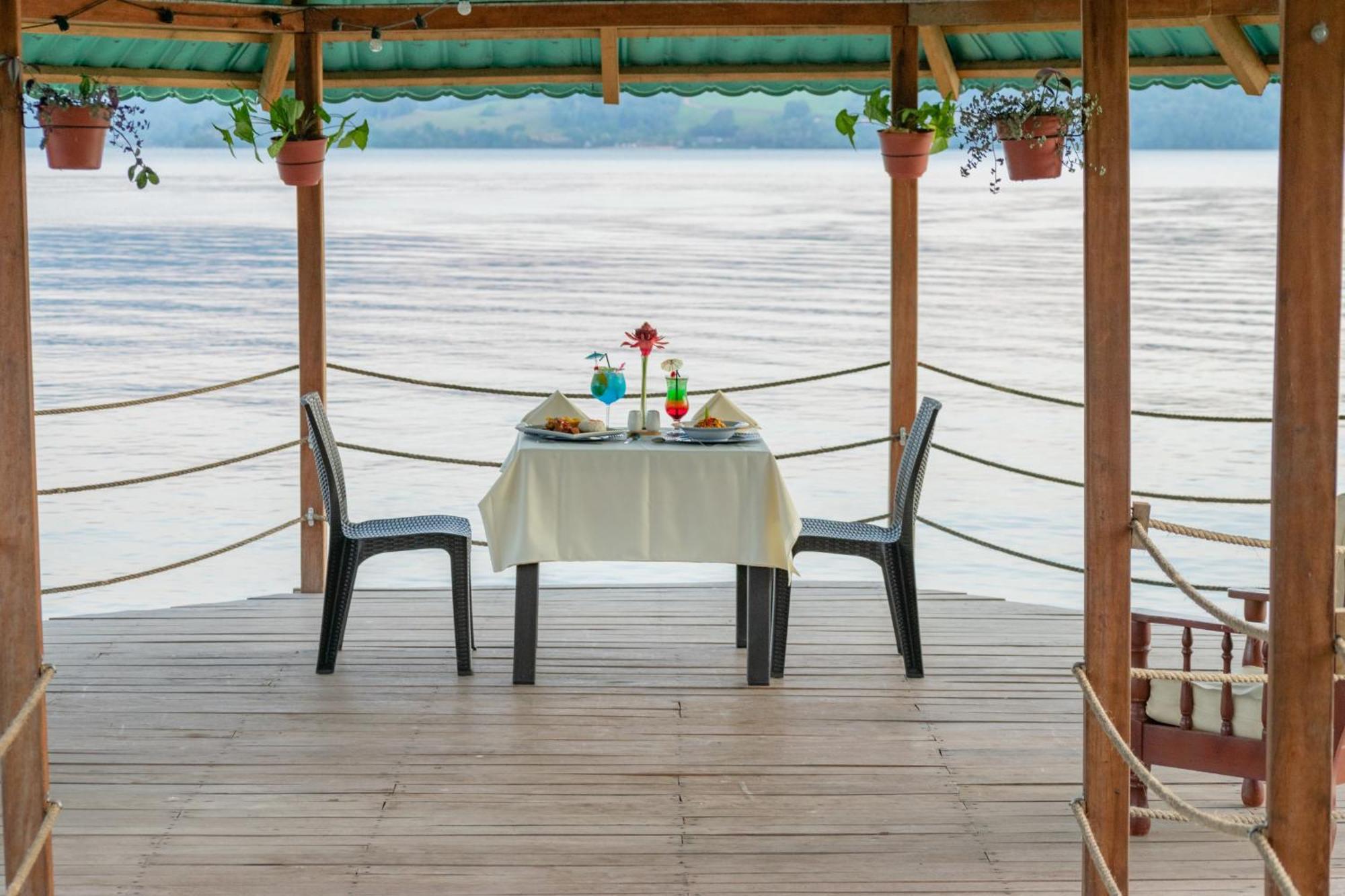 Laguna Azul Hotel & Suites Sauce Extérieur photo
